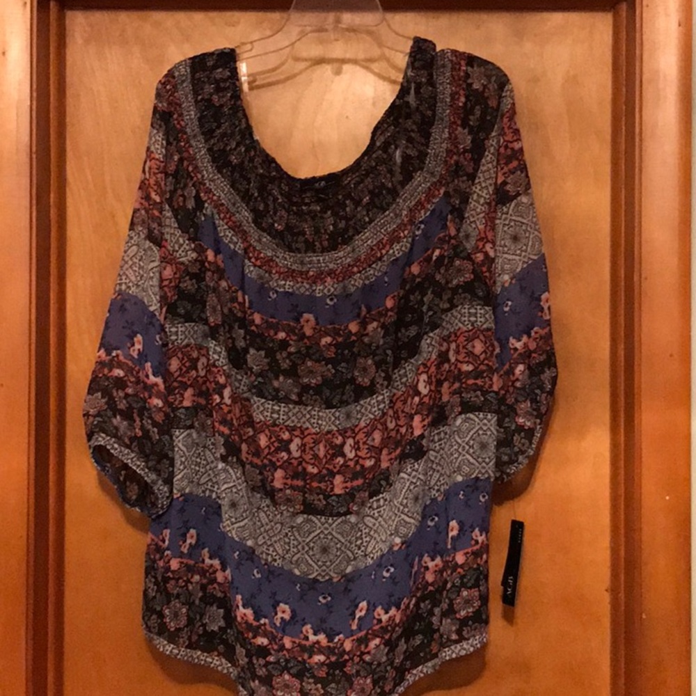 Women’s 3/4 length sleeve top NWT